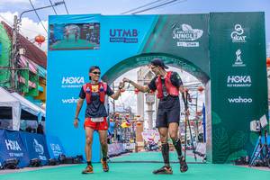 BIB: 100
                            <button type="button" onclick="openModal(21775578)" class="btn btn-primary btn-sm float-right btn-popup" data-toggle="modal" data-target=".modal-high-quality">
                        <i class="fas fa-shopping-cart"></i> Add to Cart
                    </button>
                                            <button type="button" onclick="isThisMe(21775578, true)" class="btn btn-success btn-sm float-right btn-popup btn-isme hidden" data-toggle="tooltip" data-placement="bottom" title="นี่คือรูปของคุณใช่ไหม คลิกที่นี่เพื่อเอาเข้าอัลบั้ม">
                        <i class="fas fa-plus"></i> Add to album
                    </button>
                    <button type="button" onclick="isThisMe(21775578, false)" class="btn btn-warning btn-sm float-right btn-popup btn-isnotme hidden">
                        <i class="fas fa-ban"></i> Remove from album
                    </button>